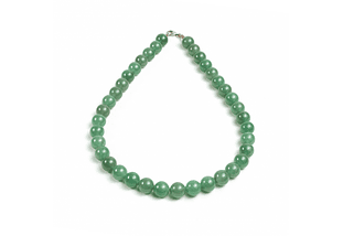 Collar de piedras jade verde