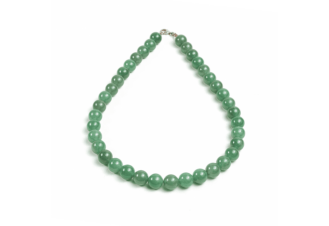 Collar de piedras jade verde