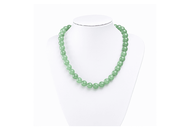 Collar de piedras jade verde