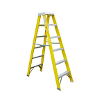 ESCALERA FIBRA DE VIDRIO TIJERA DOBLE ACCESO 5 PASOS 1.52m ALCANCE MAXIMO 3.16m PESO: 8kg SOPORTE 150kg 1
