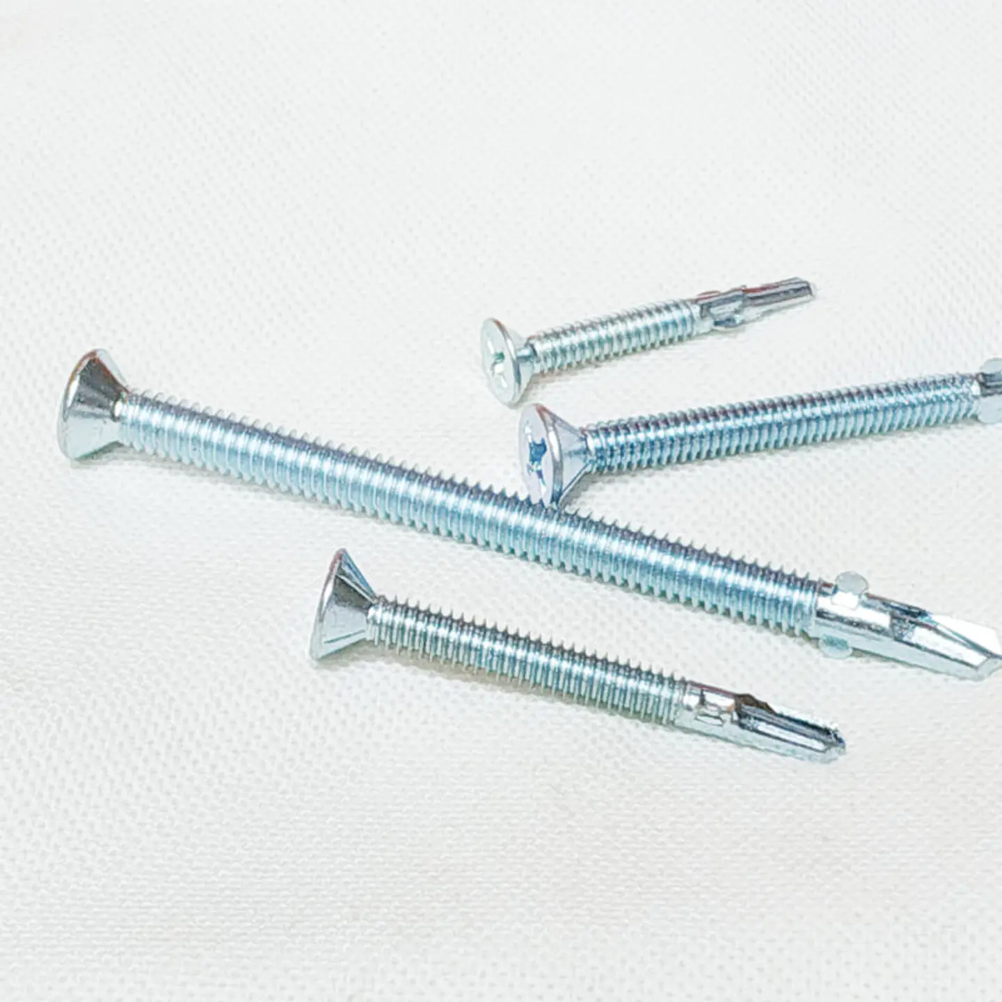 Tornillo Punta Winger Zinc. 10-24 X 1 7/16 - 100 Unidades 2
