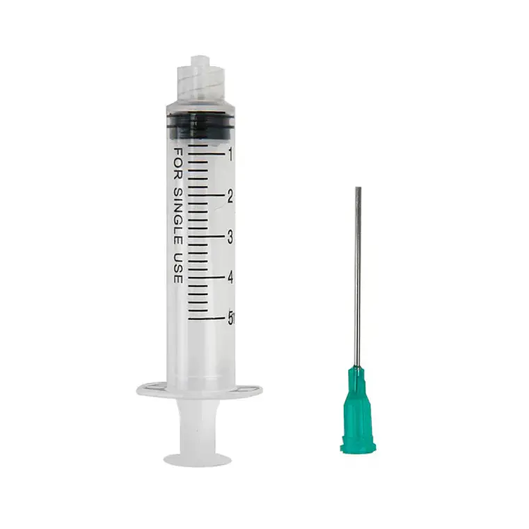 Jeringa 5CC 21G*1.0 Luer Lock. Caja por 100 unidades 1