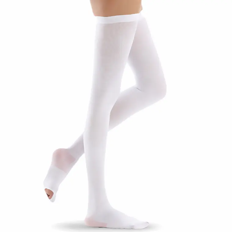 Medias Antiembolicas Cramberry Compresion Graduada Talla XS 1