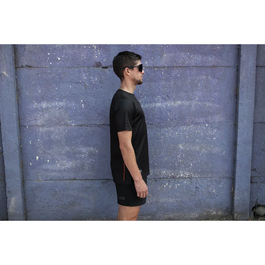 Polera Negra - Manga Corta 3