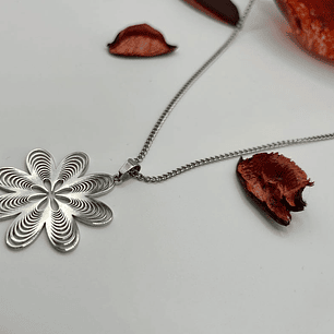 FLOWER - Stainless Steel Necklace