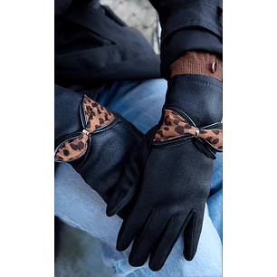 Panther detail gloves