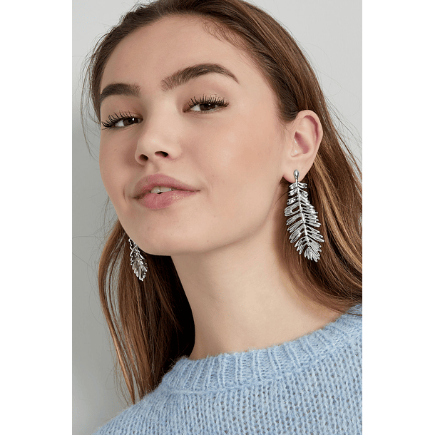 Feather earrings 4