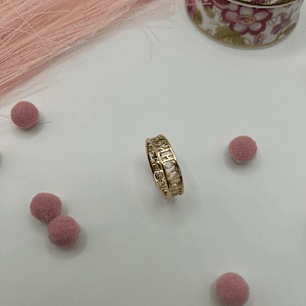 Elegant Openwork Gold Stainless Steel Ring