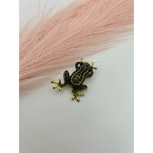 Vintage Green Crystal Frog Brooch 2