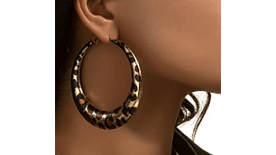 Argola com estampa de leopardo