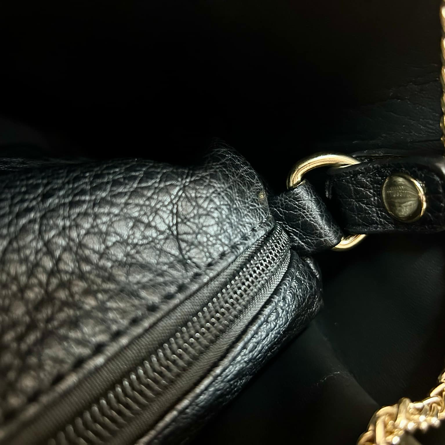 Elegant Black Bucket Bag with Gold Chain Detail 7