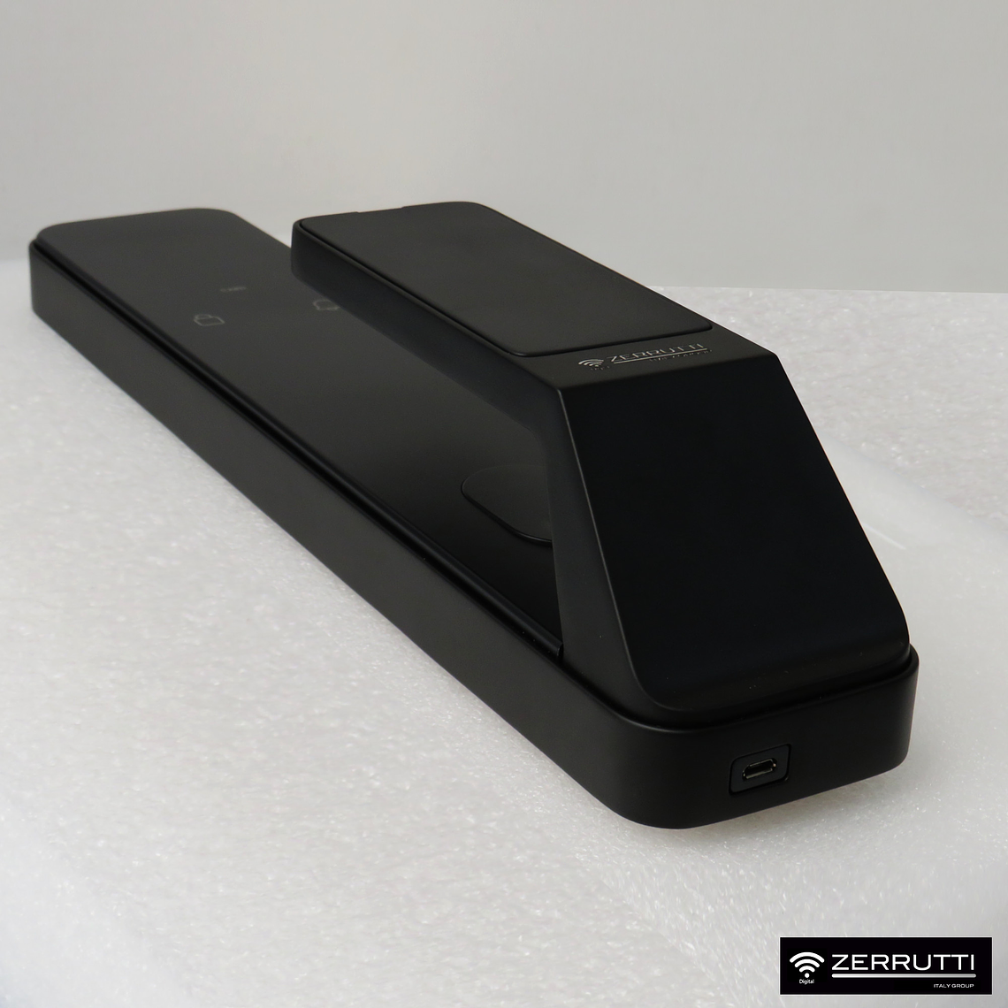 Cerradura Digital Inteligente Zerrutti ZE 8072 12