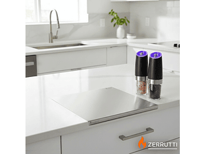 Set Gourmet: Salero y Pimentero Eléctrico y Tabla de Picar en Acero Inoxidable