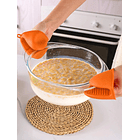 Molde de silicona ANTIQUEMON para mano (cocina) 2