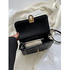 Bolso cuadrado guateado negro 4
