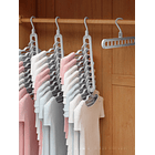 GANCHO innovador multipuerto para closet 1