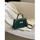 Bolso cuadrado con cocodrilo en relieve VERDE  1