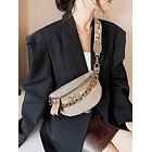 Cangurera mini con cocodrilo en relieve con diseño de cadena BEIGE 1