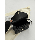 Bolso cuadrado de peluche guateado con solapa NEGRO 5