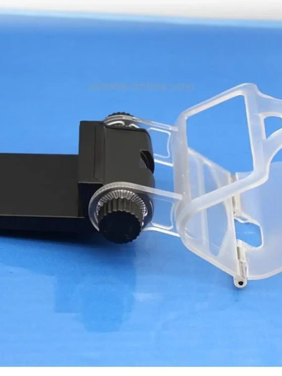 Soporte Clip DOBE para Celular en Mando PS4 DualShock 3