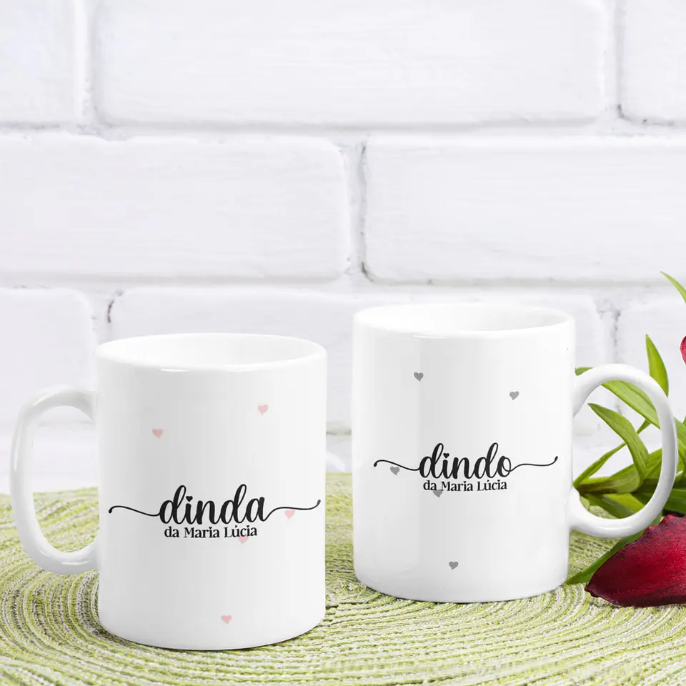 Taza minimalista de doble padrino con corazones grabados 1