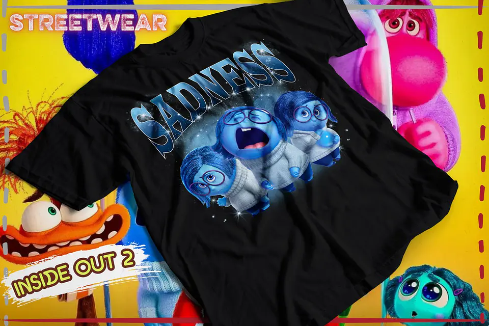 Camiseta negra Inside Out 2 3