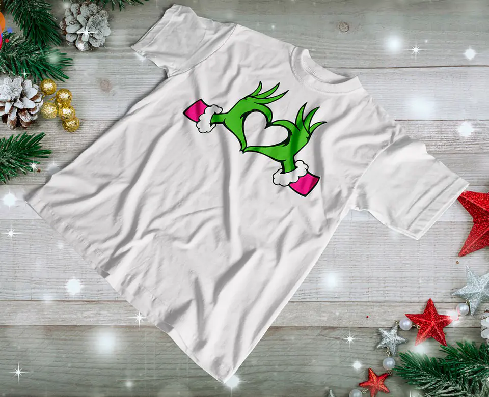 T-shirt Barbie e Grinch 10