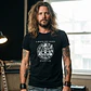 Lançamento Exclusivo: Coleção Oficial de T-shirts Lamb of God - Miniatura 6