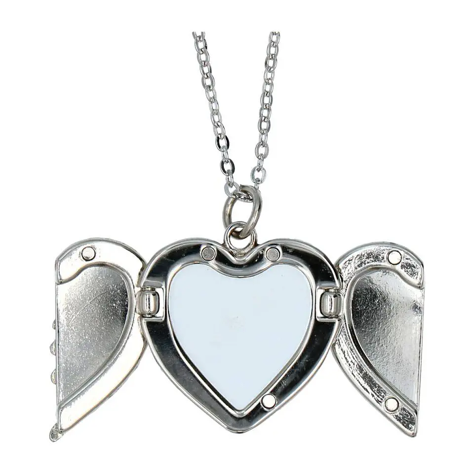 Colar Medalhão Coração com Asas Personalizado – O Presente de Amor Perfeito 1