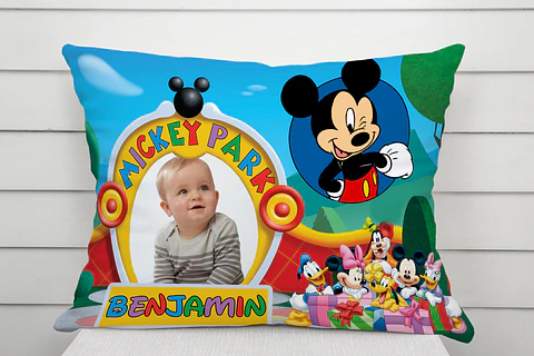 Almofada Disney Junior Personalizada com Foto e Nome – Coleção Infantil Mágica