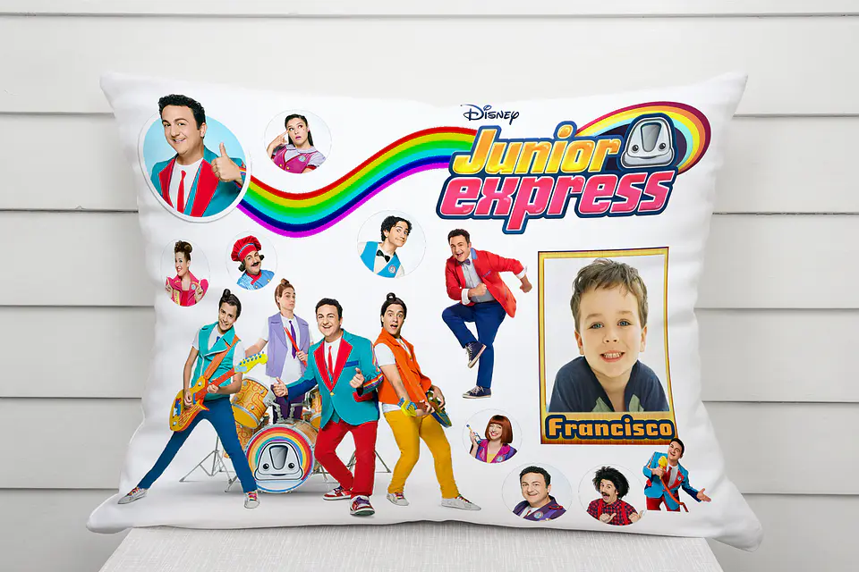 Almofada Disney Junior Personalizada com Foto e Nome – Coleção Infantil Mágica 3