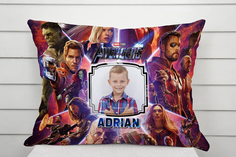 Almofada Heróis Marvel Personalizada com Foto e Nome – Coleção Vingadores & Super Hero Squad 1