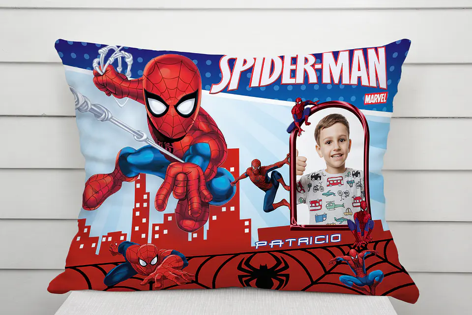 Almofada Spider-Man e Avengers Personalizada com Foto e Nome – Coleção Marvel Super-Heróis 2
