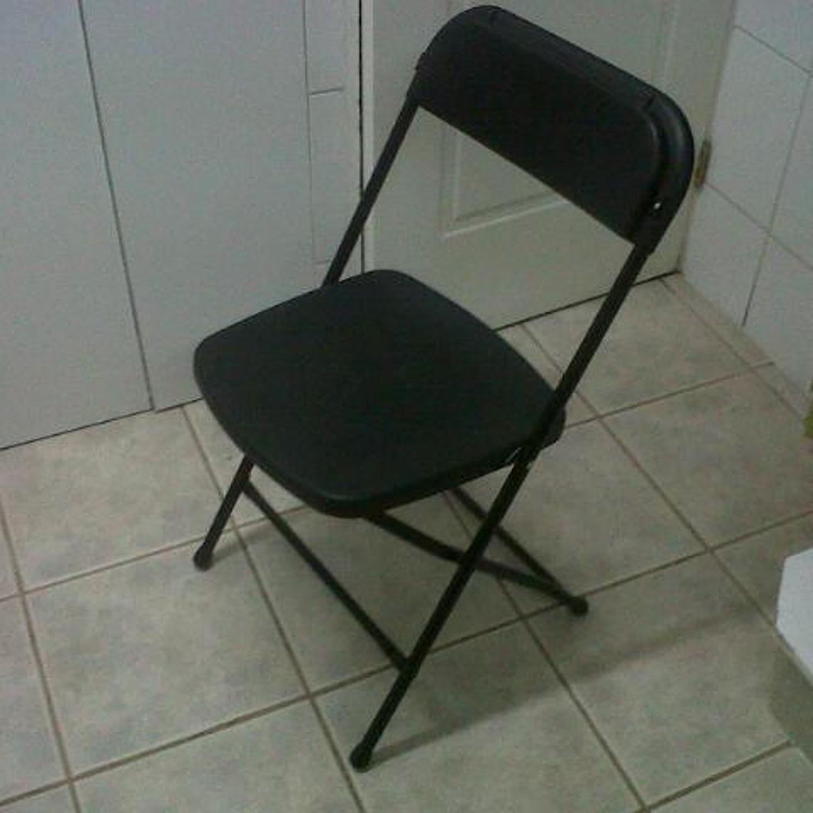 Sillas plegables USADAS polipropileno negras 3