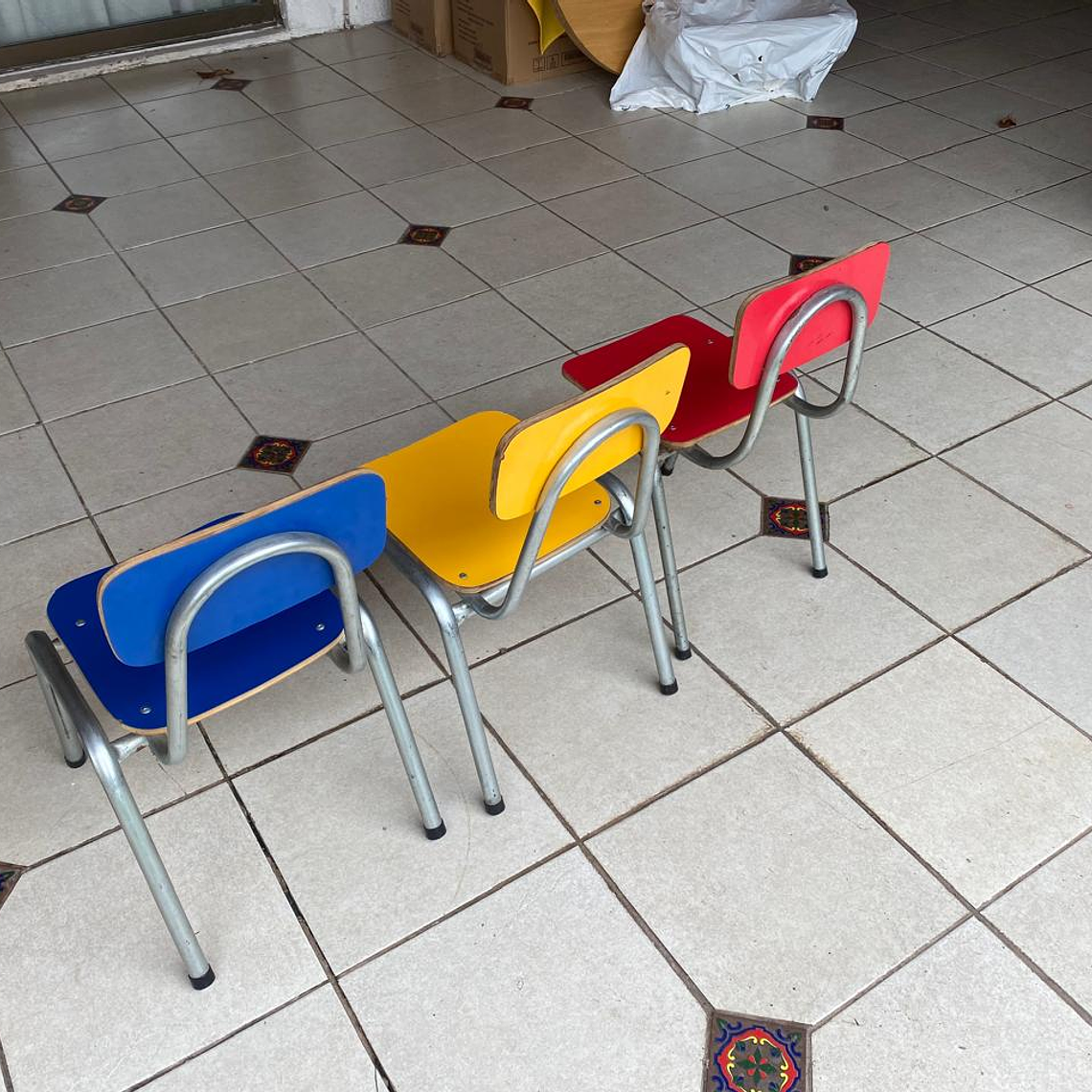 Sillas niños tipo kinder metálicas USADAS 1