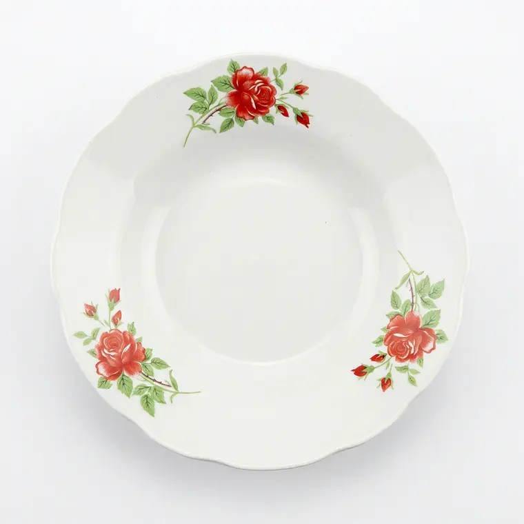 PLATO HONDO LOZA MODELO ROSA ROJA 9