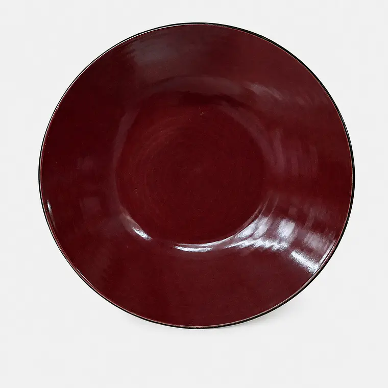 PLATO ROJO OSCURO BORDE NEGRO  1