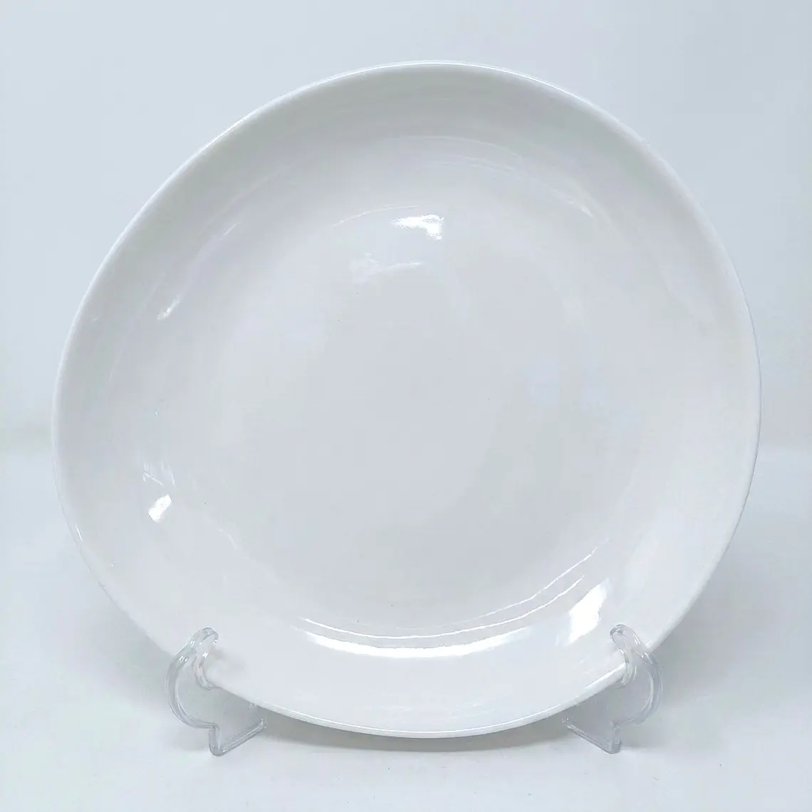 PLATO HONDO BLANCO (22 x 20x 4) CM - 8.5