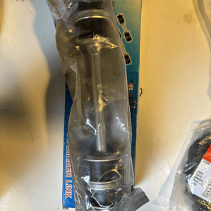 Par de Bieletas Nissan