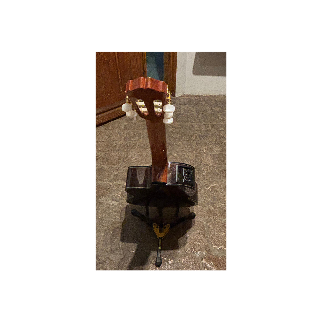 Guitarra Electroacústica Takamine GC6CE Natural 4