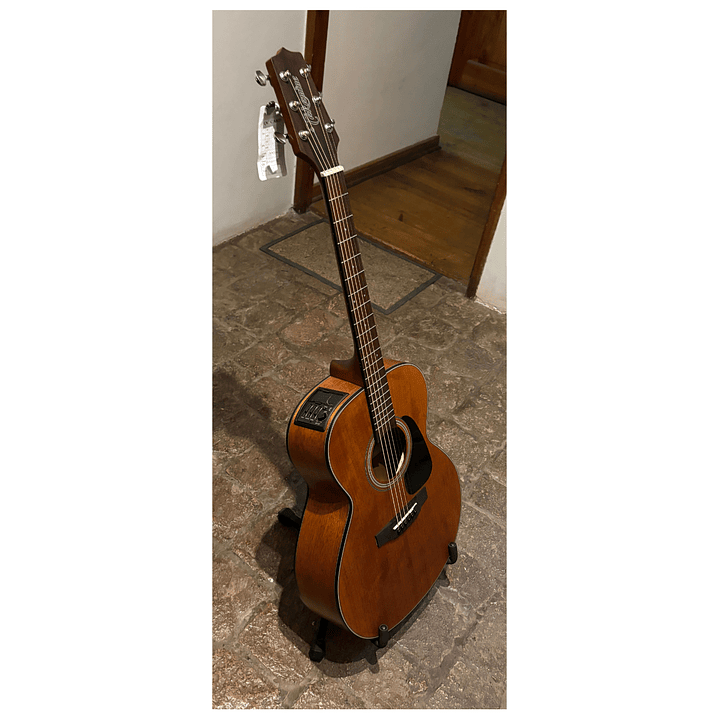 Guitarra electroacústica Takamine Folk GLN11E NS Caoba 5