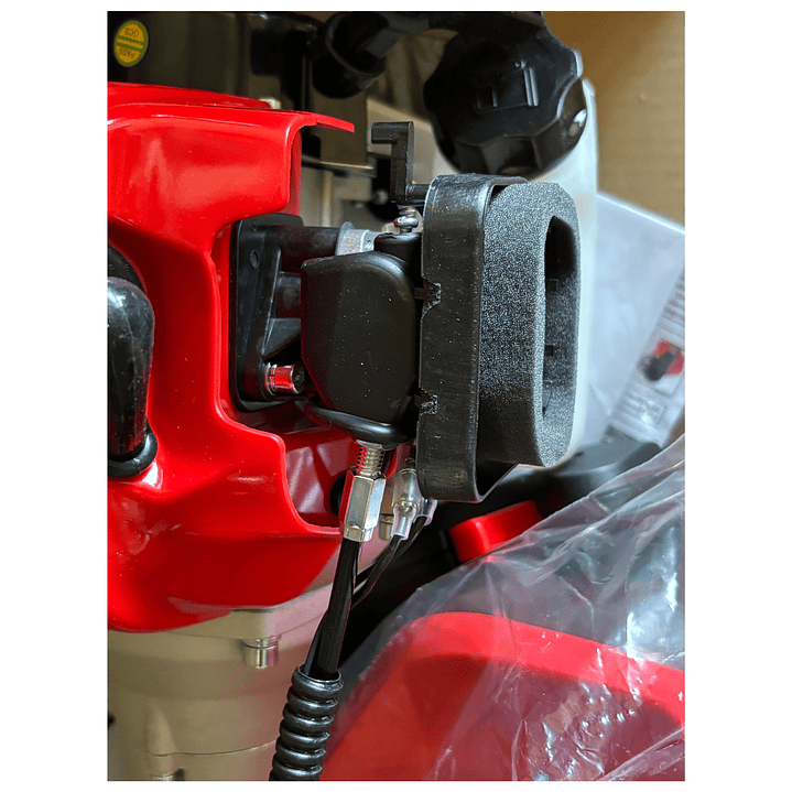 Desbrozadora TBC33x 32.66 cc Con detalle 6