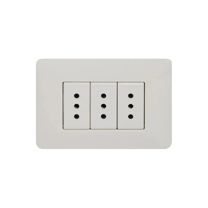 Enchufe triple 10A Matix Blanco SAM5113U3BNF 1