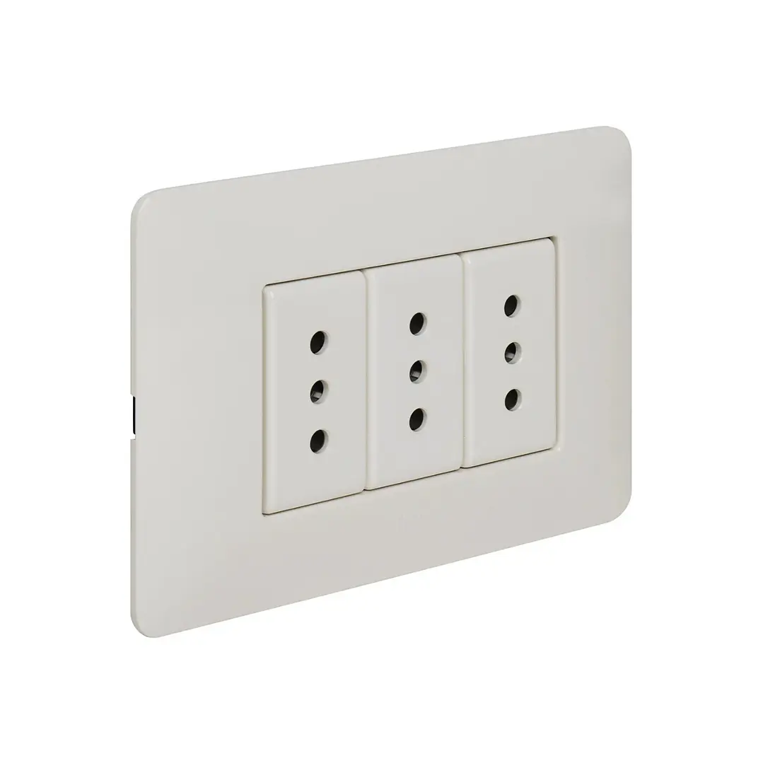 Enchufe triple 10A Matix Blanco SAM5113U3BNF 2