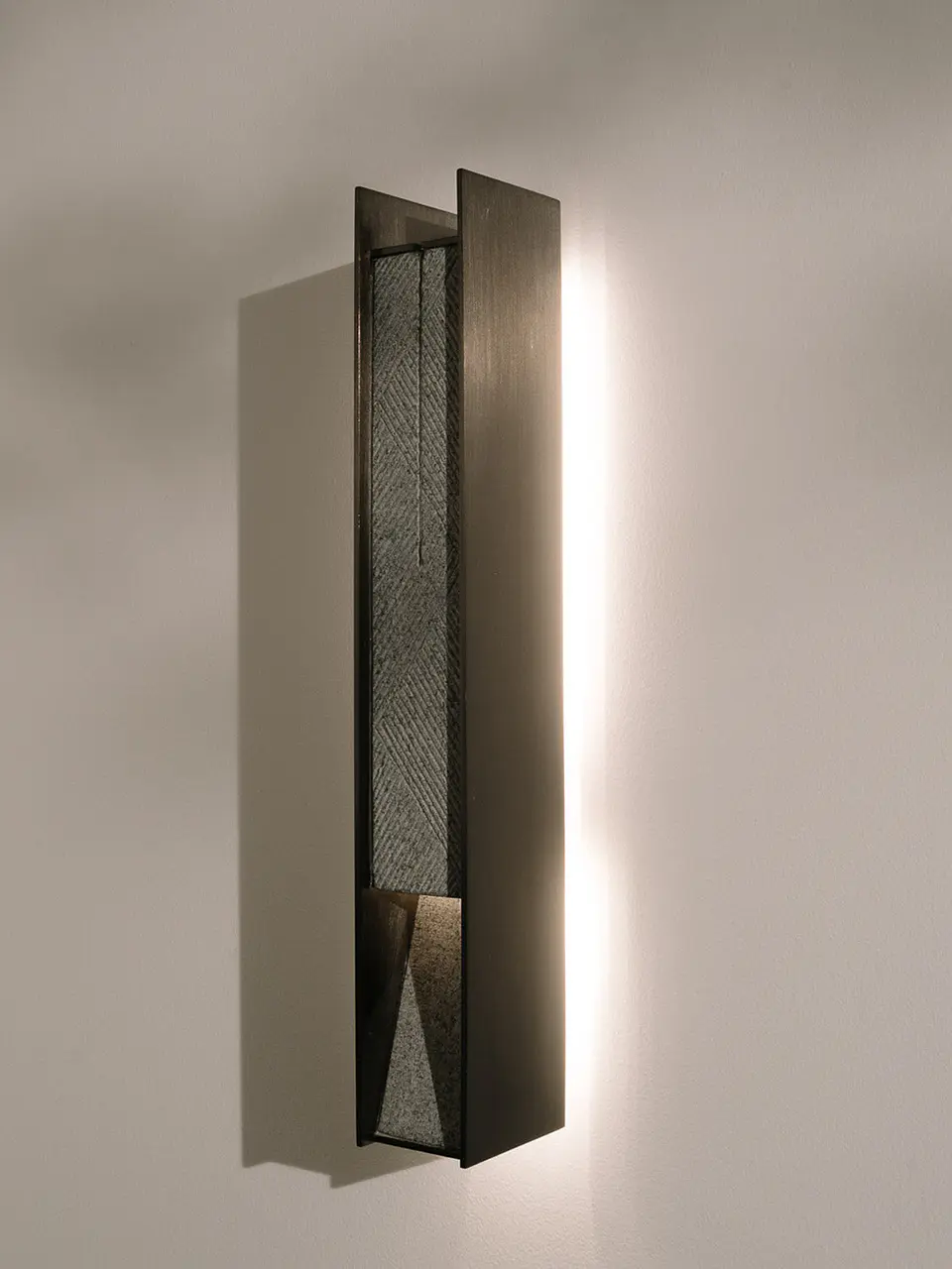 SMALL STEEL WALL LIGHT 1