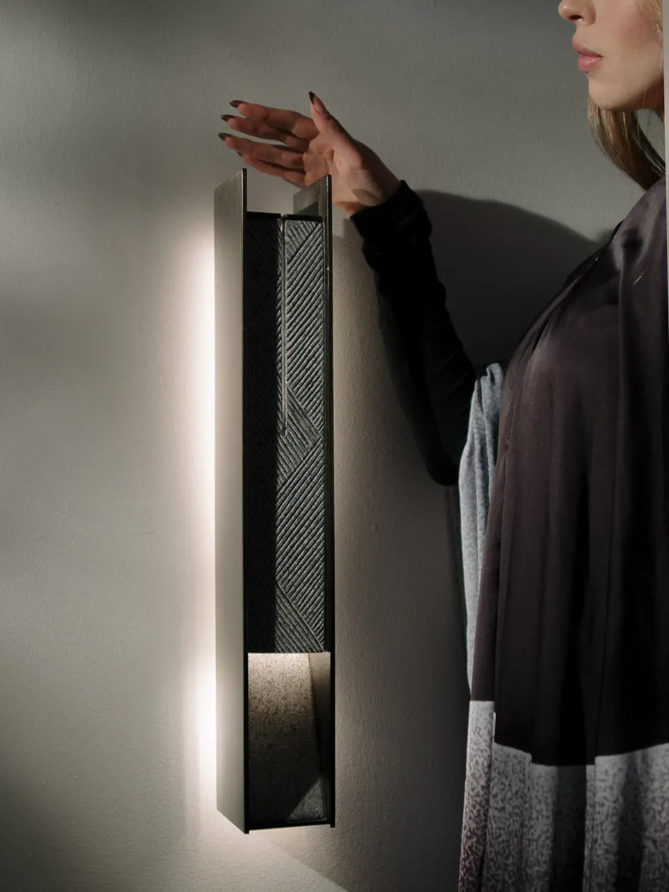 SMALL STEEL WALL LIGHT 2