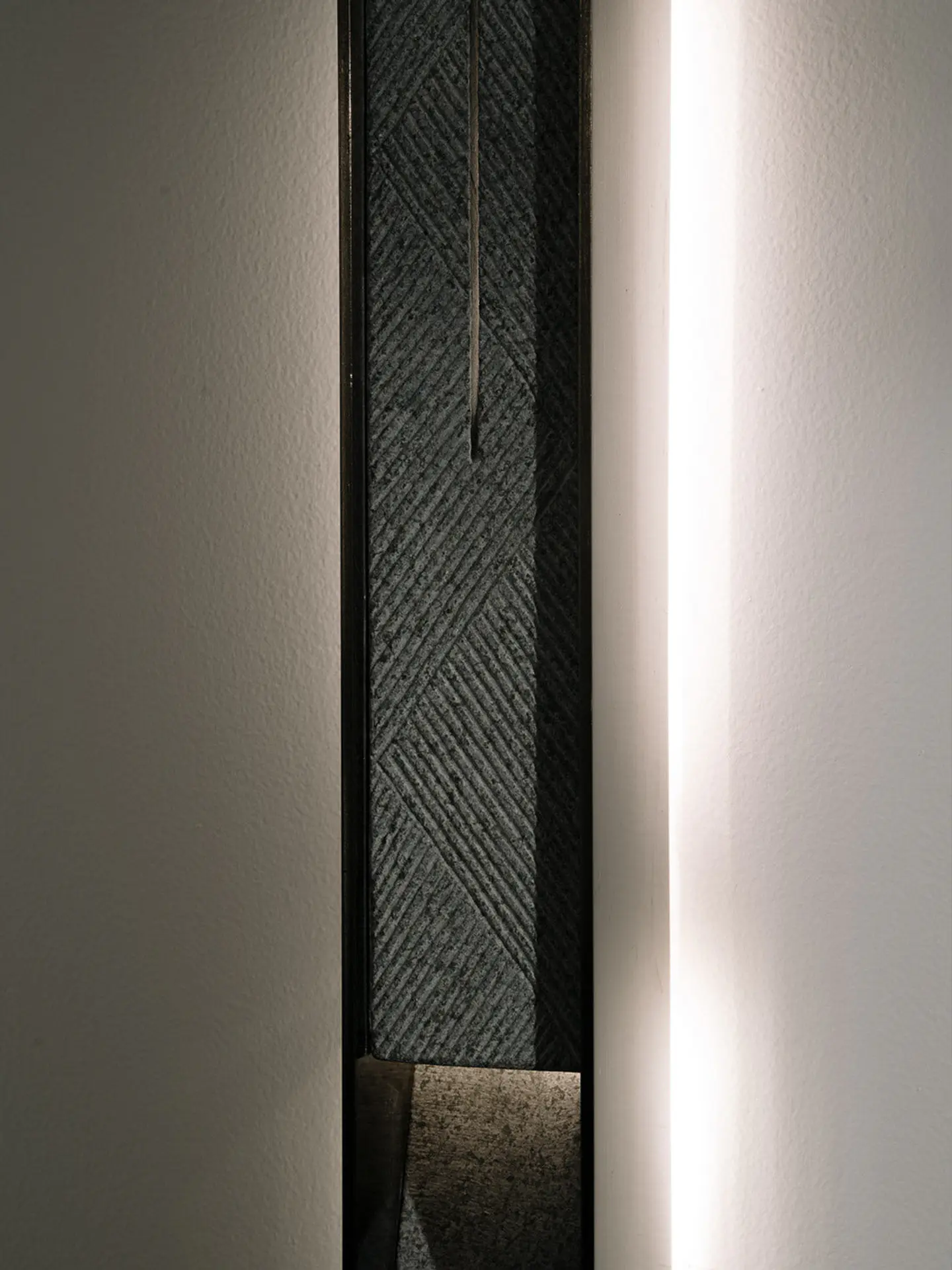 SMALL STEEL WALL LIGHT 3