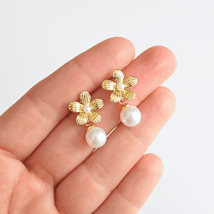 ARETES TOPO FLOR Y PERLA