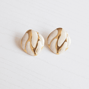 ARETES TOPO NACAR DORADO