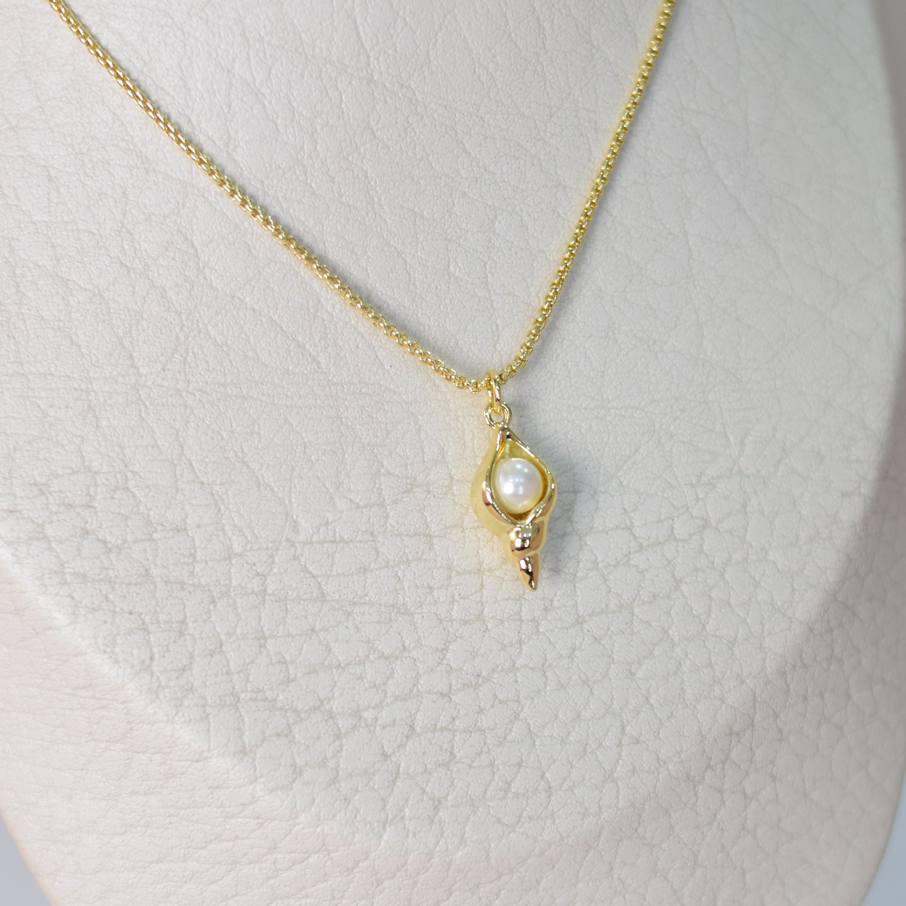 CADENA CARACOLA PERLA